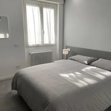 Domus Pyrus Apartment
