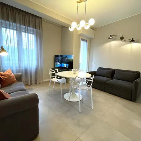 Domus Pyrus Apartment *
