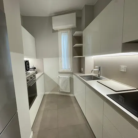 Domus Pyrus Apartment